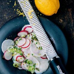 rape zesteur noire , microplane