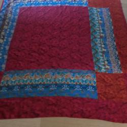 carr&eacute; foulard vintage 100% soie "" pierre cardin   88 X 83 cm