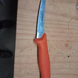 Couteau a desosser