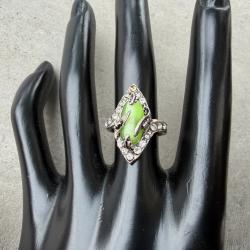Bague en argent - pierre verte et strass - taille 52