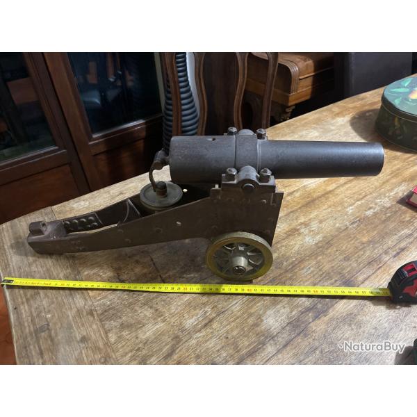 Canon miniature de grande taille