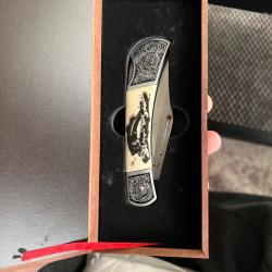 Couteau de collection FALKNER - &Eacute;dition Limit&eacute;e "Wildlife" - Mod&egrave;le Perche - Neuf avec Certificat