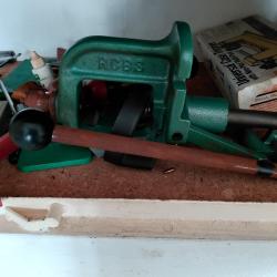 Presse RCBS + jeux d'outils RCBS et Lyman - plusieurs r&eacute;f&eacute;rences