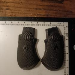 &Eacute;norme plaquettes bulldog