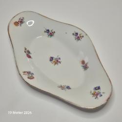 Vide poche, petit plat ovale en porcelaine blanche