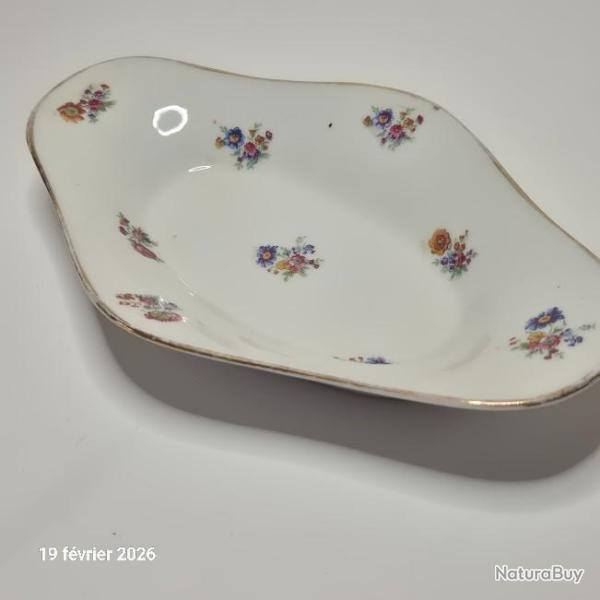 Vide poche, petit plat ovale en porcelaine blanche