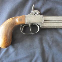 Pistolet &agrave; percussion 2 canons superpos&eacute;s