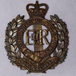 Cap badge casquette anglais Royal Engineers p&eacute;riode Elisabeth II 1947