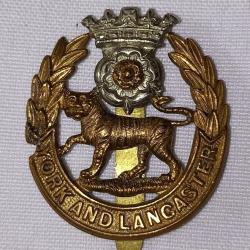 Cap badge insigne de casquette Anglais O.R.K. and Lancaster WW2