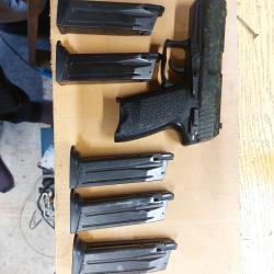 usp compact marui + 5 chargeurs + holster et ceinture