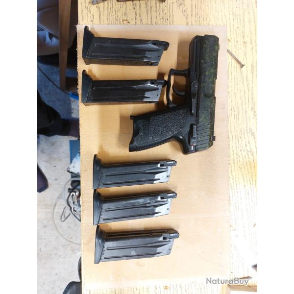 usp compact marui + 5 chargeurs + holster et ceinture