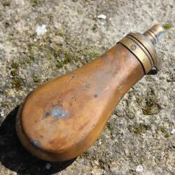 Petite poire &agrave; poudre d'amor&ccedil;age - Repro