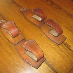 RATELIERS OU PORTE FUSIL EN CUIR