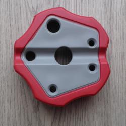 Outil pour maintenir une arme et enlever goupilles et autres (facilement avec soin...)