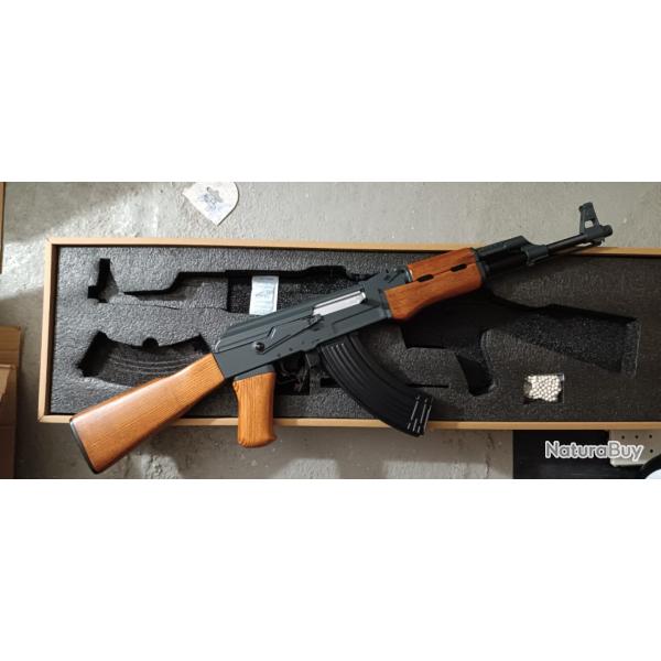 AEG AK 47 CYma CM042 bois & m�tal