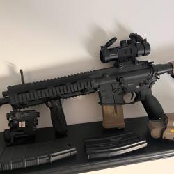 HK416 Airsoft full &eacute;quip&eacute; + 3 chargeurs + accessoires
