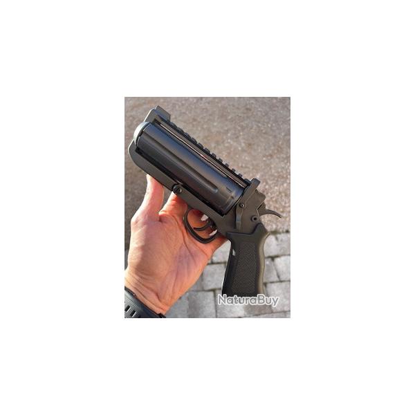 REVOLVER SIX NEEDLER A FL�CHE 9MM, 6 COUPS ,CO2