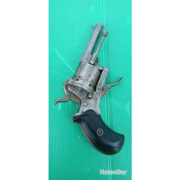 REVOLVER  A  BROCHES  8mm  :   " THE GUARDIAN AMERICAN MODEL 1878  "  .   PARFAIT ETAT  .