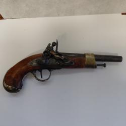 R&eacute;plique pistolet silex.