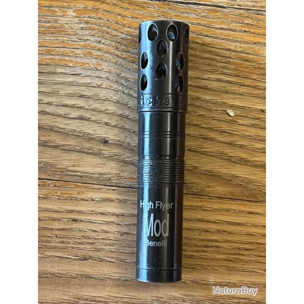 Kicks high flyer demi