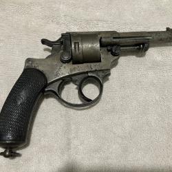 Revolver r&eacute;glementaire 1873