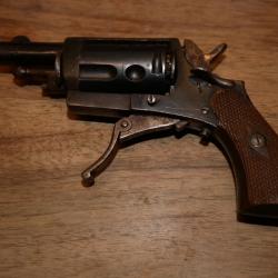 Revolver VELODOG  en 6mm, bon fonctionnement en Double Action