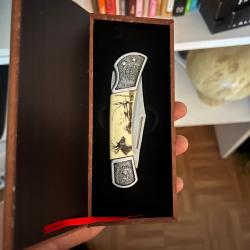 Couteau de Collection "Le Cerf" - S&eacute;rie Wildlife - Neuf en Coffret