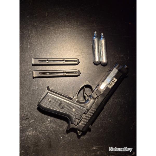 Pistolet Swiss Arm SA92 4.5mm