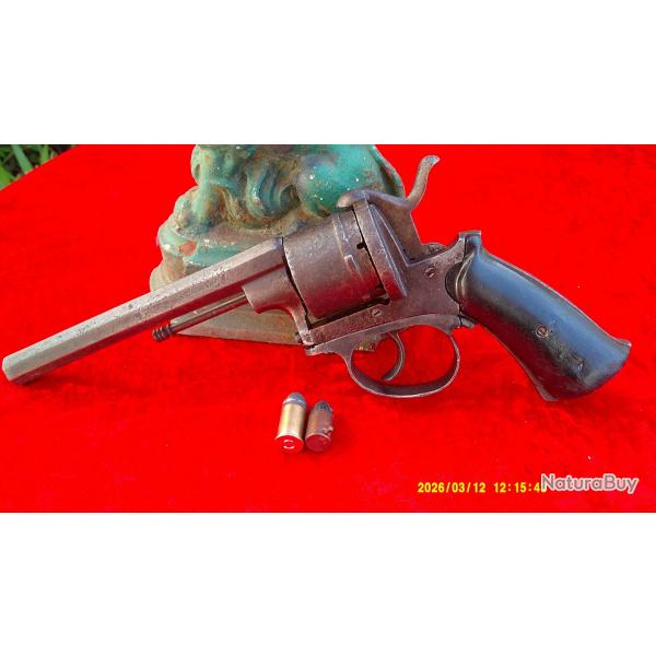 Rare gros revolver tire des balles a broche et a percussion  centrale Calibre 12 mm