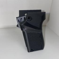 (N�X4) Crosse noire droitier pour pistolet Unique 22lr mod&egrave;le D et E.