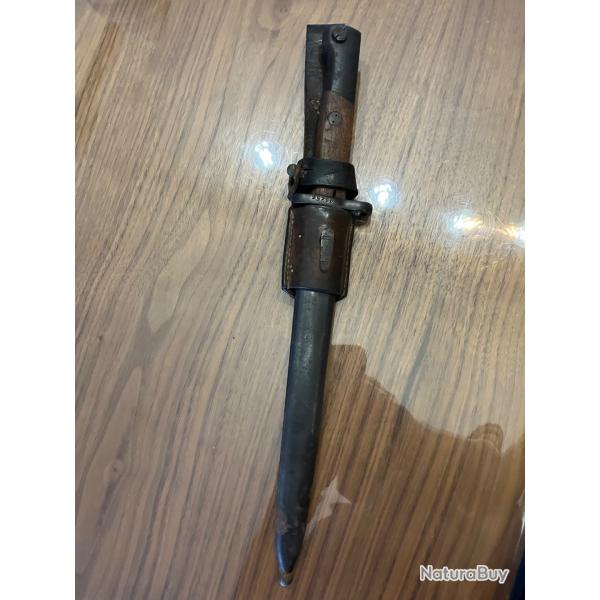 Ba�onnette militaire ancienne F.B ou F.R