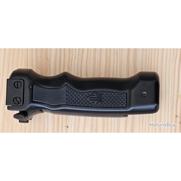 Poign�e bipied UTG D-Grip Picatinny