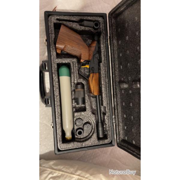 Pistolet de comp�tition TAU-7 CO2 - Cal. 4,5mm - Mallette compl�te & Accessoires