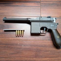 R&eacute;plique C96 mauser