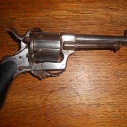 revolver 320 &agrave; broche