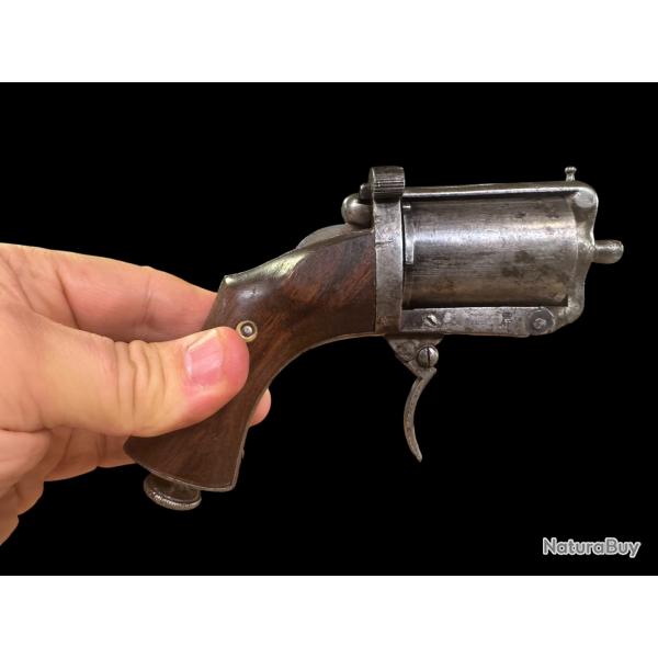 rare  poivri�re devisme calibre 9 mm percussion centrale