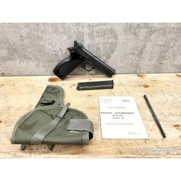 Pistolet r�glementaire Mac 50 - fabrication MAS - FG85079