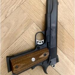 Smith & Wesson 1911 Calibre 45 ACP