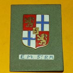 5&deg; R&eacute;gion Militaire, Etat Major, &eacute;mail, bleu fonc&eacute;, dos lisse, 2 pontets , FABRICANT  F.I.A LYON  ,H