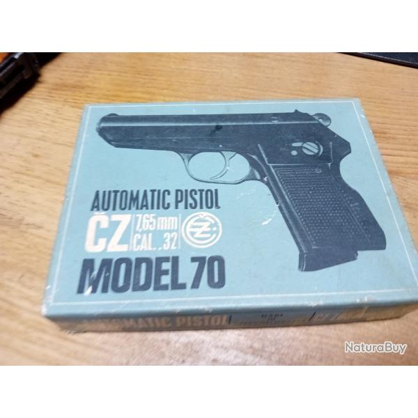 PISTOLET VZOR 70 7,65