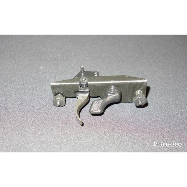 Bloc de d�tente pour FAMAS