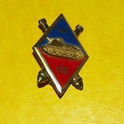 68&deg; R&eacute;giment d'Artillerie, relief, FABRICANT DELSART SENS,HOMOLOGATION 197, ETAT VOIR PHOTO  . POUR