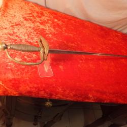 &Eacute;p&eacute;e Des gardes du corps du Roi. Rare &Eacute;p&eacute;e de service &agrave; pied des gardes du corps du roi vers 1750-60