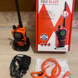 Midland g9e pro blaze avec &eacute;couteurs neuf servi 3 fois