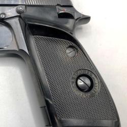 Plaquettes de crosse pour  pistolets 22 Lr - BERETTA  - mod&egrave;le 76 / 74 / tr&egrave;s bon &eacute;tat, droitier
