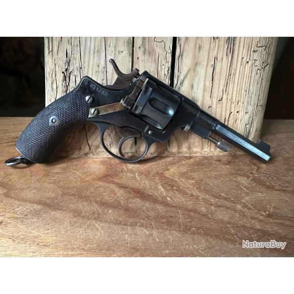 Revolver husqvarna nagant su�dois