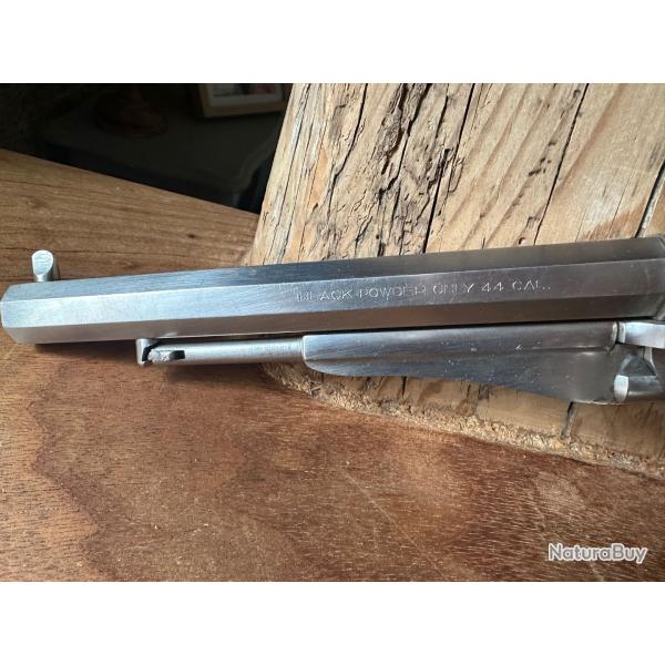 Colt poudre noire mod�le 1851