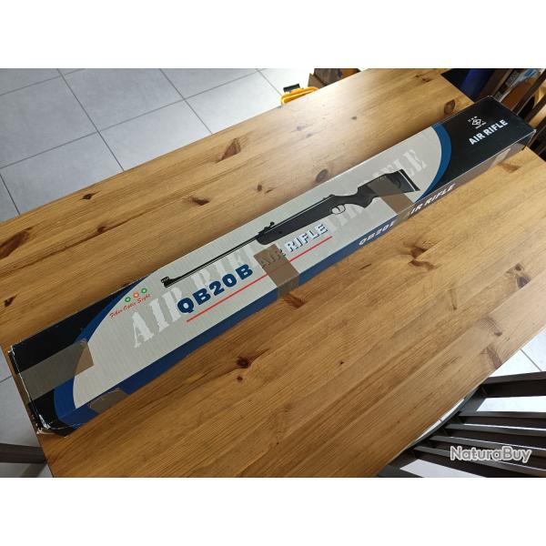 Carbine � air comprim� QB20B + Lunette 4x20 + R�serve de plomb GAMO Cal.4,5