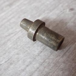 Chemin&eacute;e ancienne pour revolver, fusil