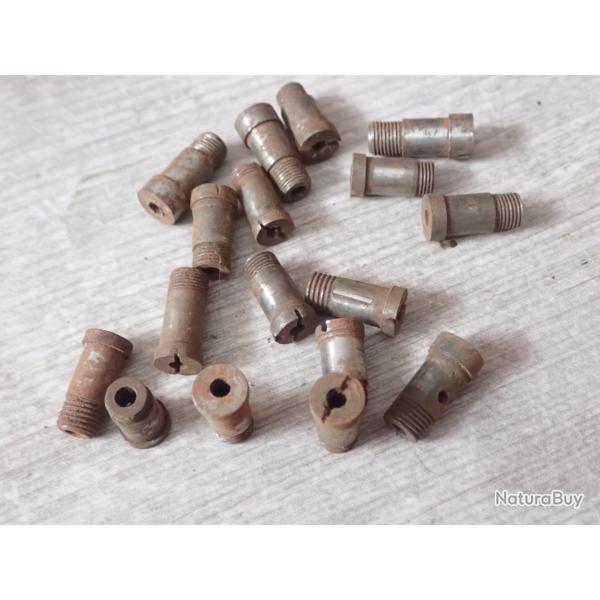 Pour armurier : Vis, axe filet� pour r� ajustage du jeu sur fusils de chasse juxtapos�s